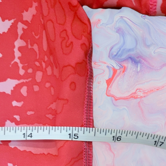 Under Armour Heat Gear Fitted Workout Tee Size Medium - Picture 3 of 7